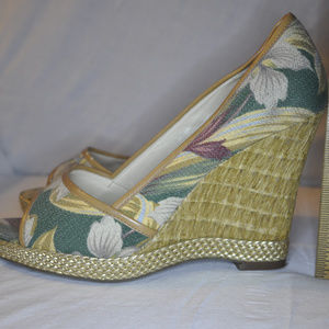 Anne Klein Akflorio wedge style heels